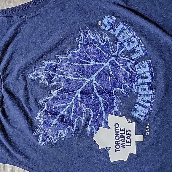 Retro TORONTO MAPLE LEAFS Tank - Picture 3 of 8